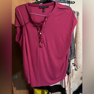 Dark pink/ purple women’s blouse from White House Black Market. Size medium